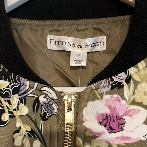 Emma & Posh - women’s floral Bomber jacket olive purple, black and white size s - Picture 4 of 11